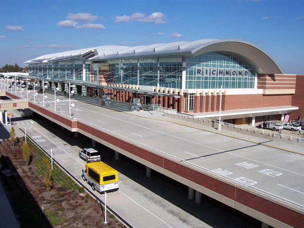 Sheraton Richmond Airport Hotel Сандстон Удобства фото